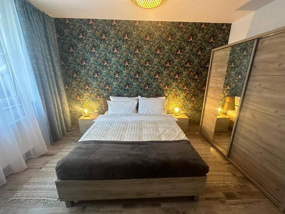 Newlevel Apartment *